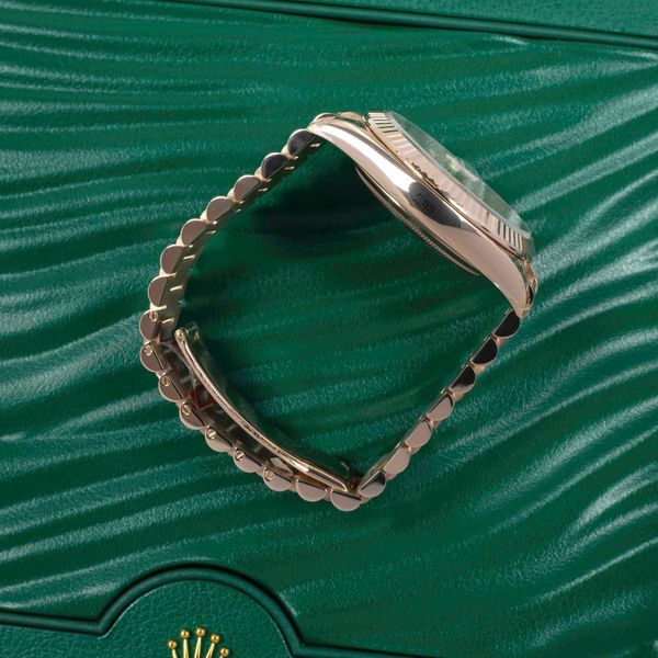 Rolex Day-Date 40 228235